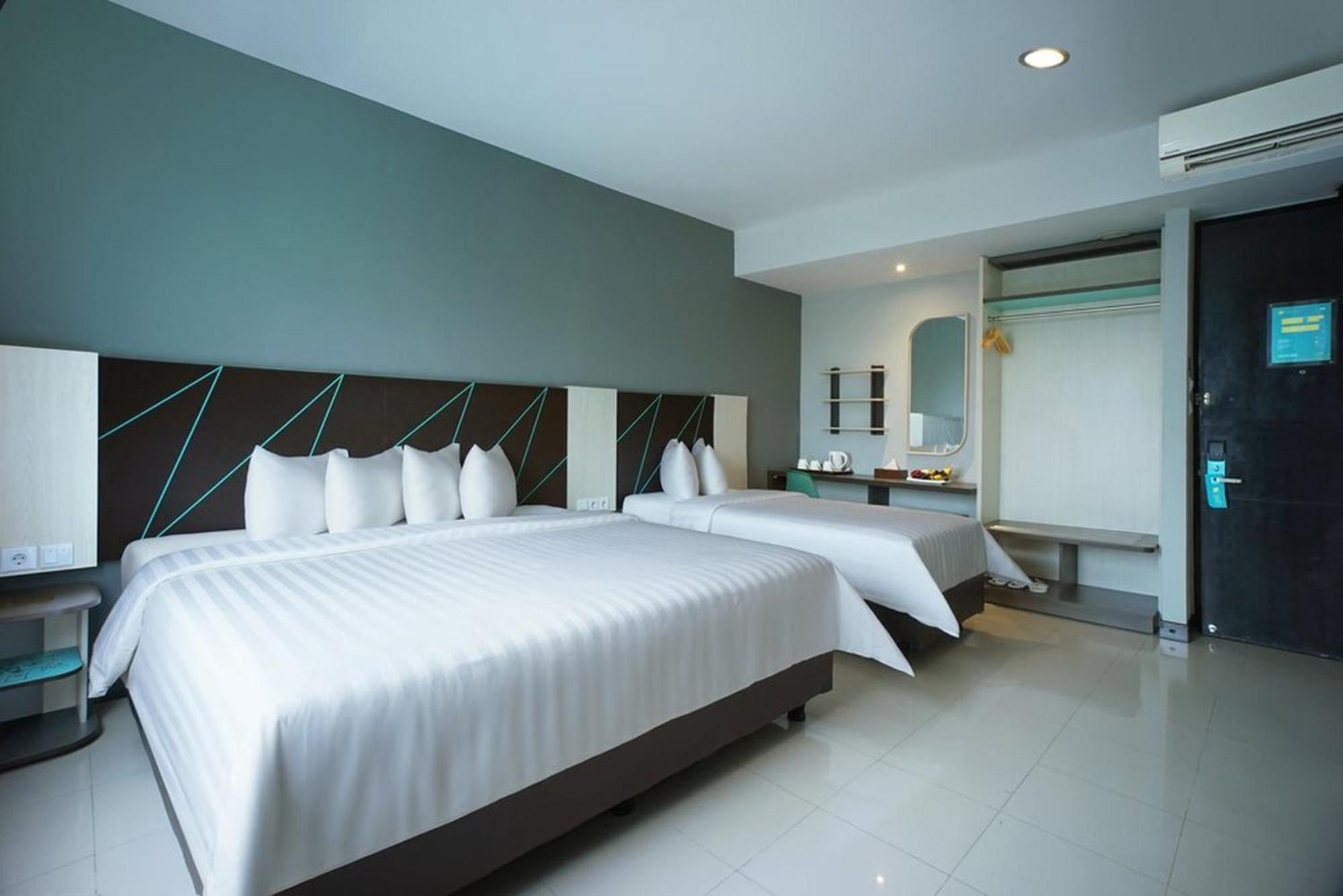 Regantris Malioboro Hotel Yogyakarta Exterior photo
