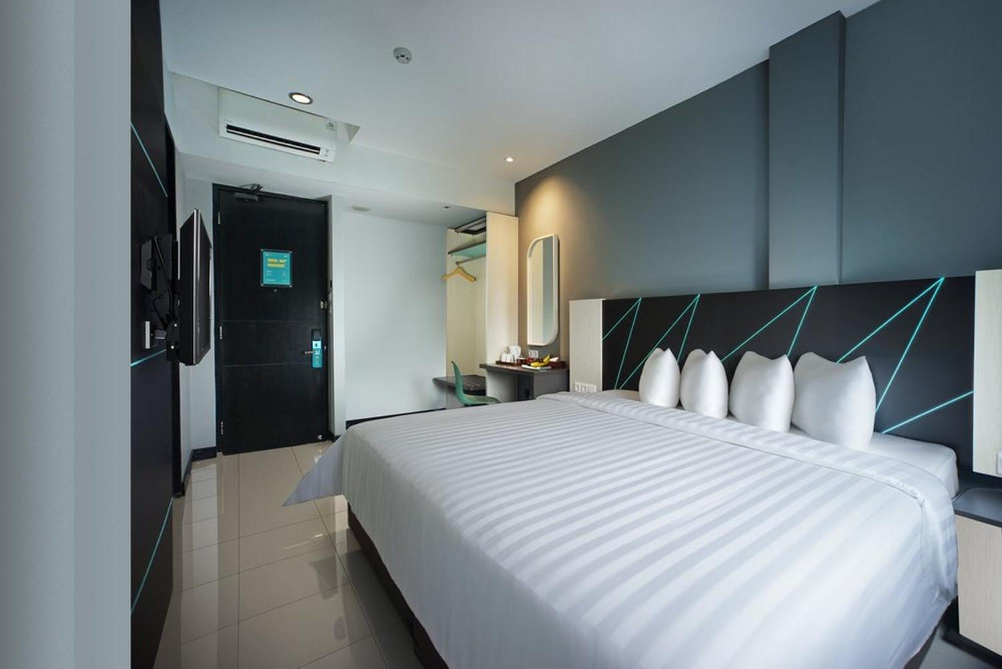 Regantris Malioboro Hotel Yogyakarta Exterior photo