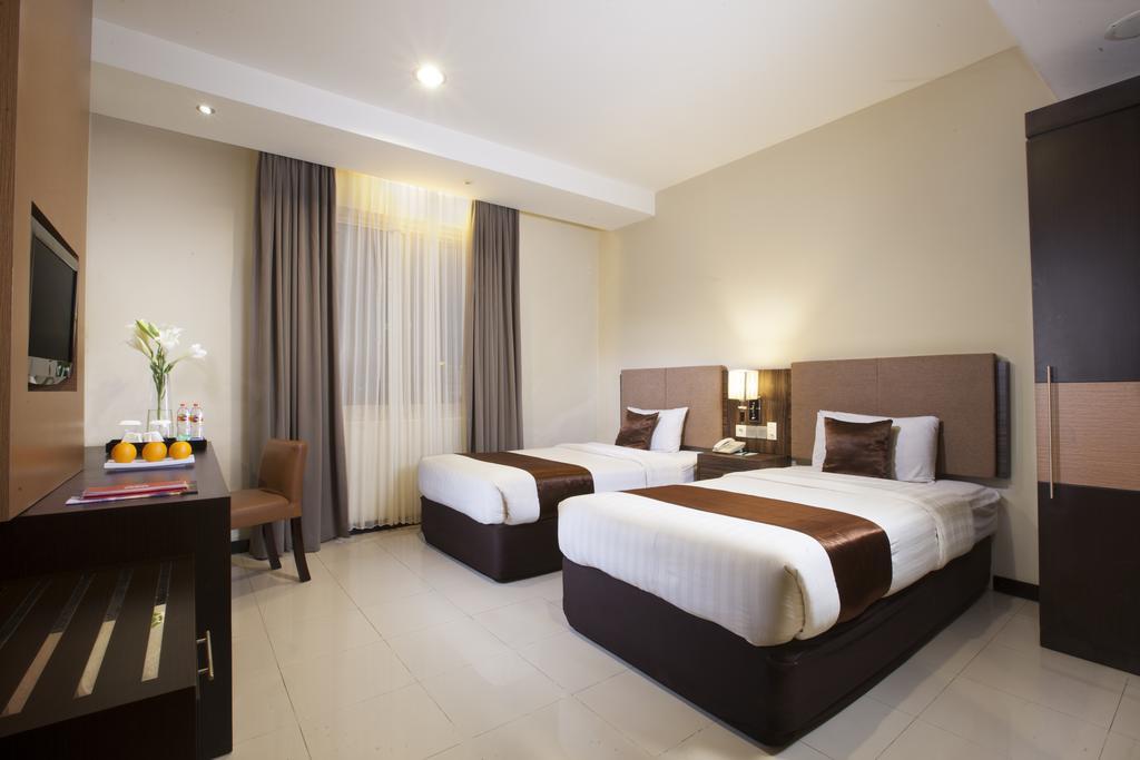 Regantris Malioboro Hotel Yogyakarta Exterior photo