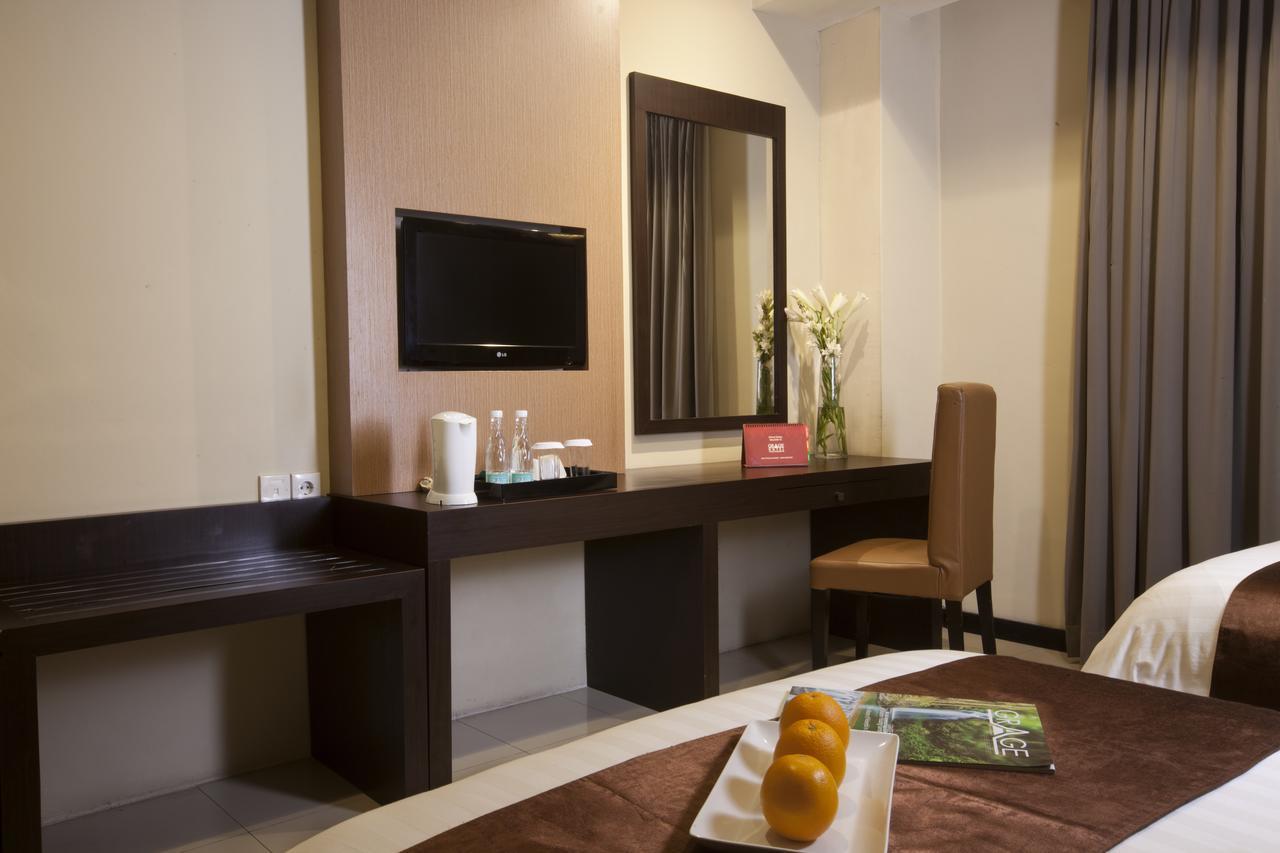 Regantris Malioboro Hotel Yogyakarta Exterior photo